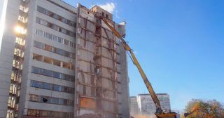 Демонтаж многоэтажного дома Североморск, цена от 3696 руб.
